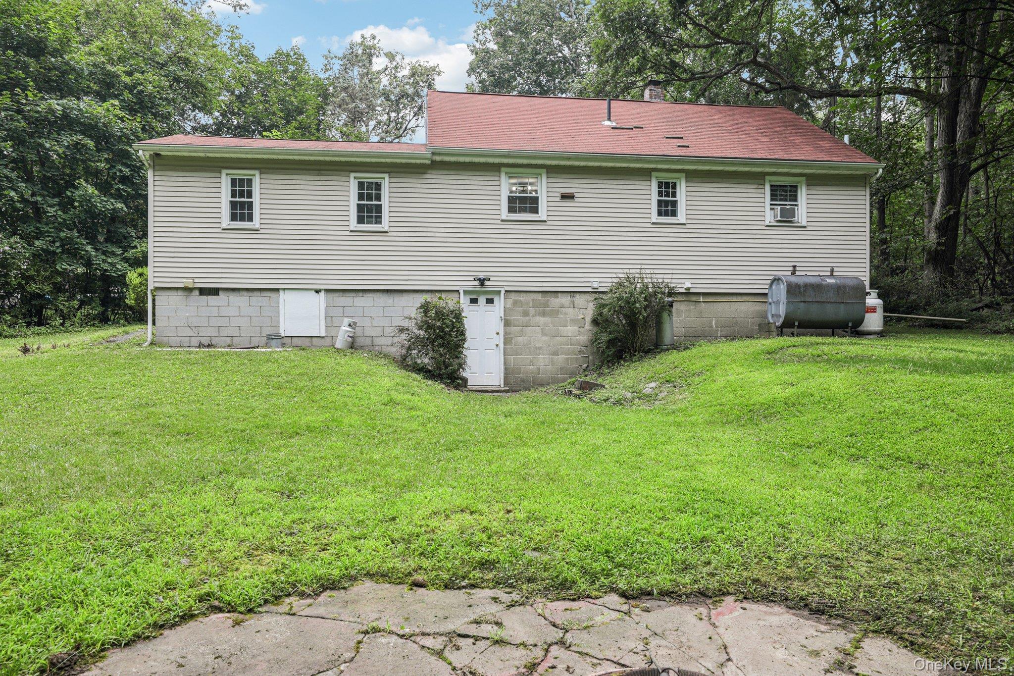 Single Family Circle  Orange County, NY 12550, MLS-894179-41