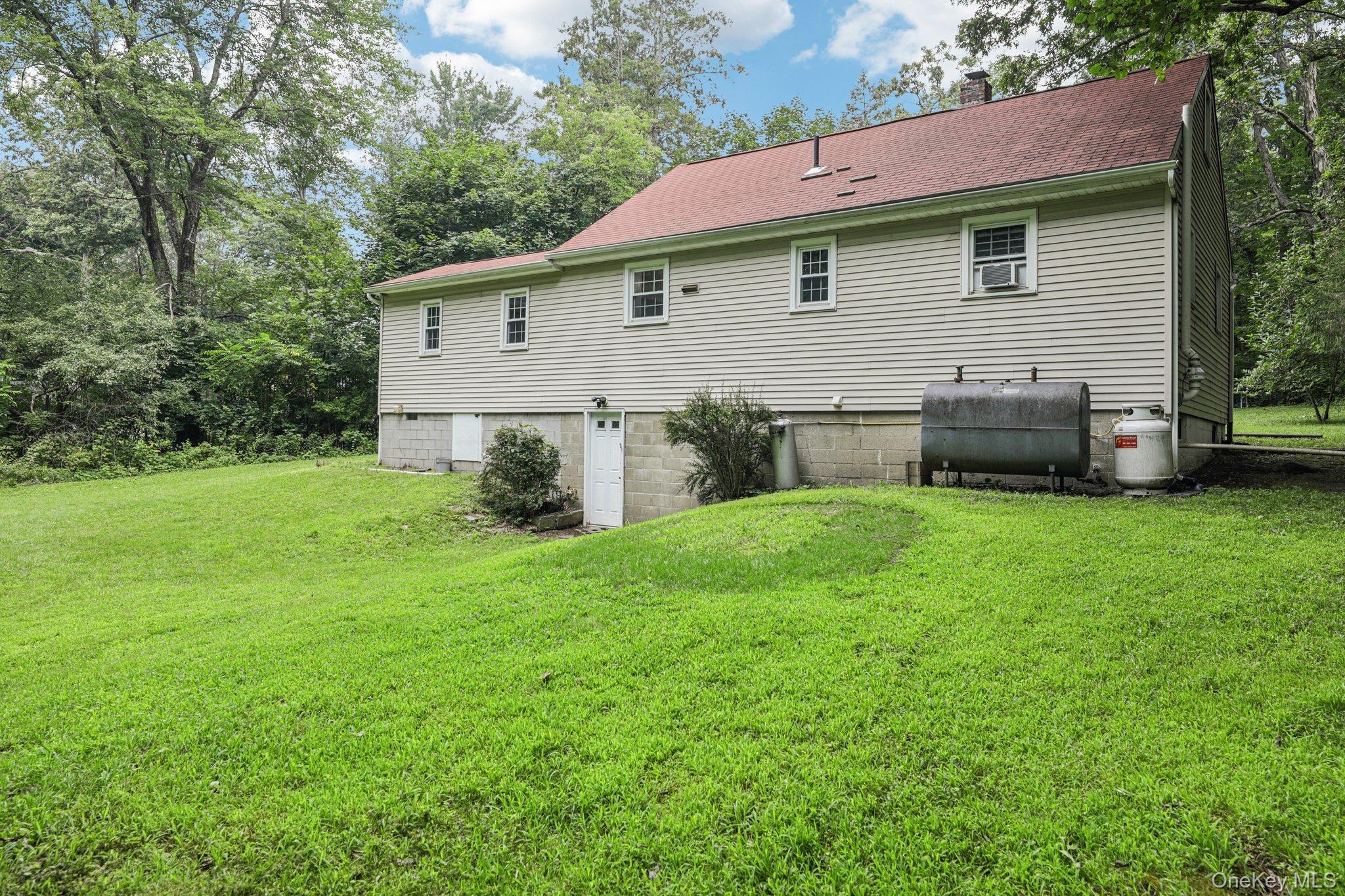 Single Family Circle  Orange County, NY 12550, MLS-894179-42