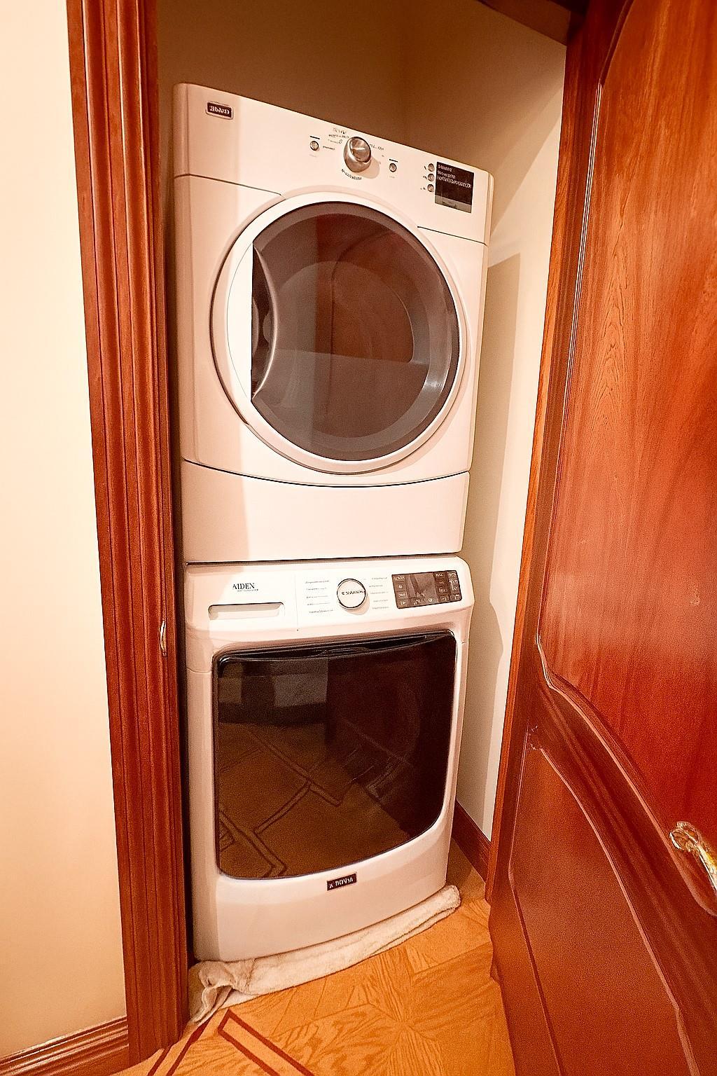 Condo Oceana  Brooklyn, NY 11235, MLS-894183-11