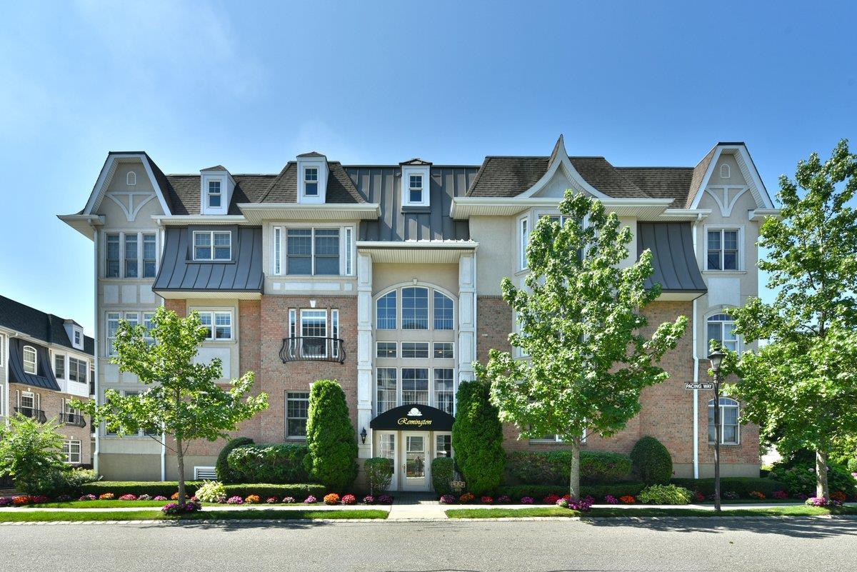 Condo Pacing  Nassau County, NY 11590, MLS-894256-2