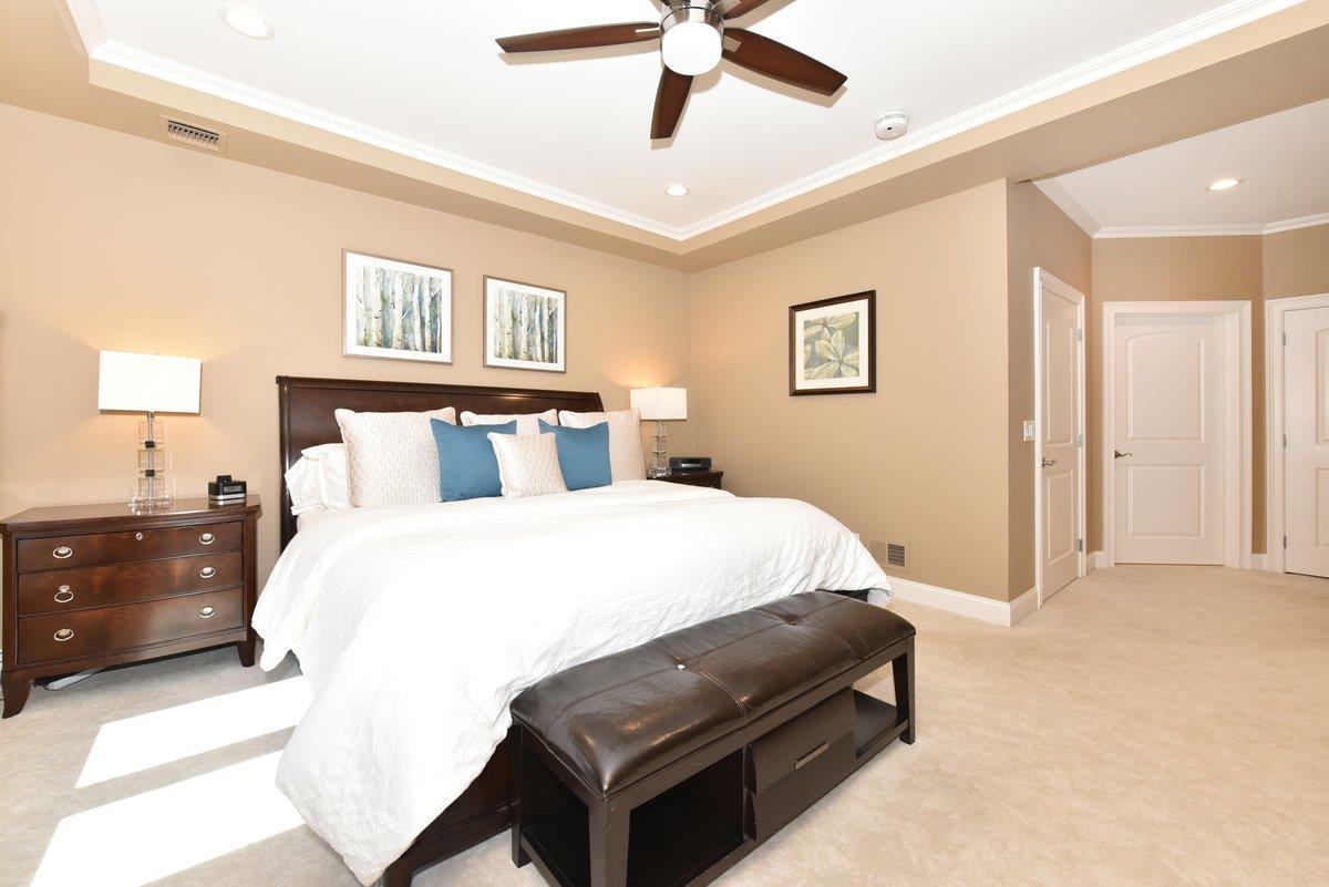 Condo Pacing  Nassau County, NY 11590, MLS-894256-20