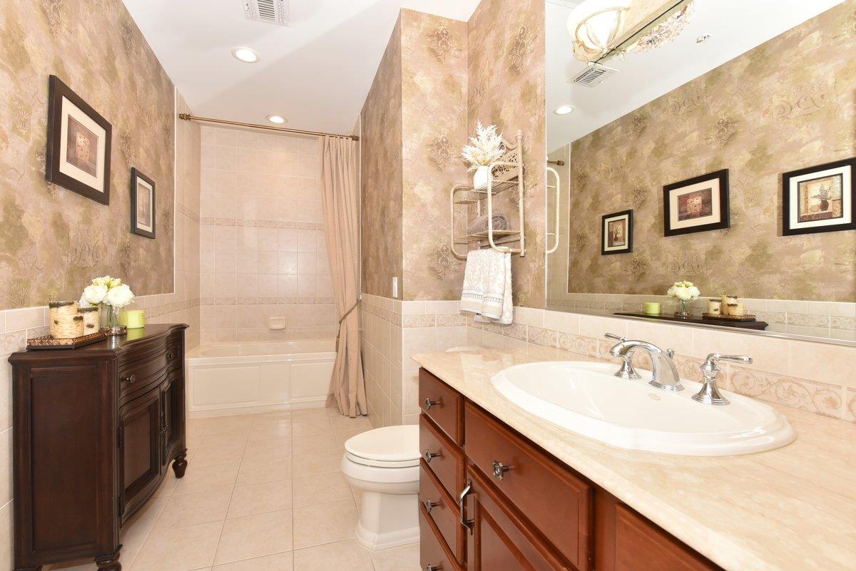 Condo Pacing  Nassau County, NY 11590, MLS-894256-25