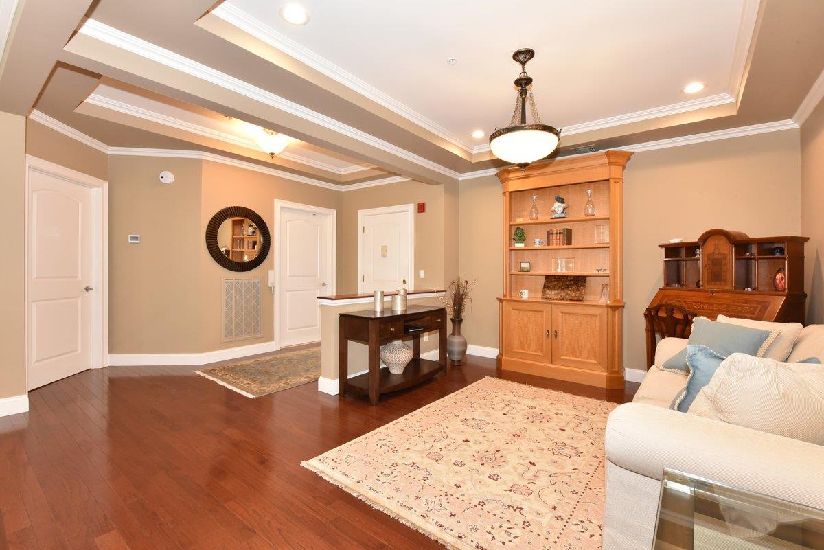 Condo Pacing  Nassau County, NY 11590, MLS-894256-4