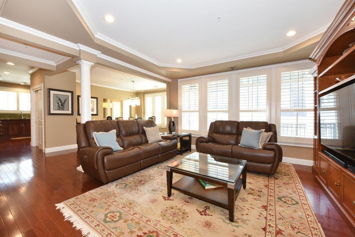 Condo Pacing  Nassau County, NY 11590, MLS-894256-5