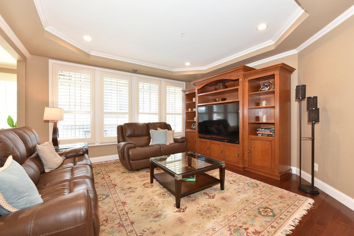 Condo Pacing  Nassau County, NY 11590, MLS-894256-6
