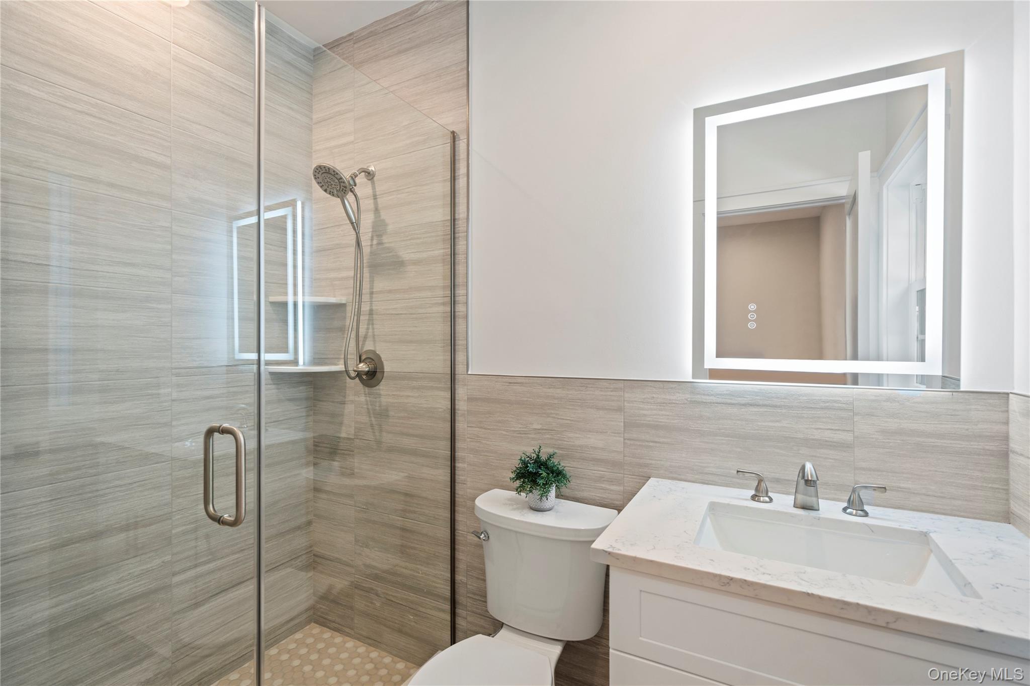 Single Family Westchester Nassau County, NY 11753, MLS-894303-21