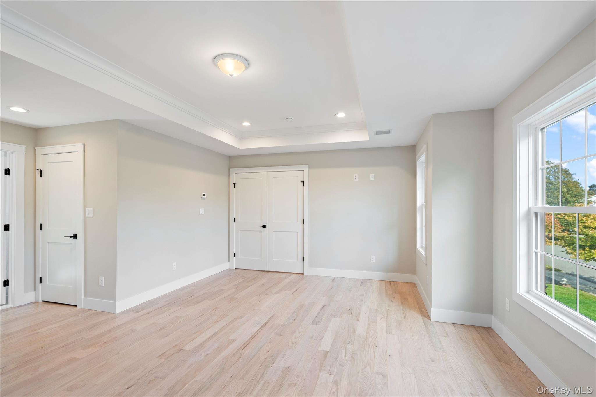 Single Family Westchester Nassau County, NY 11753, MLS-894303-28