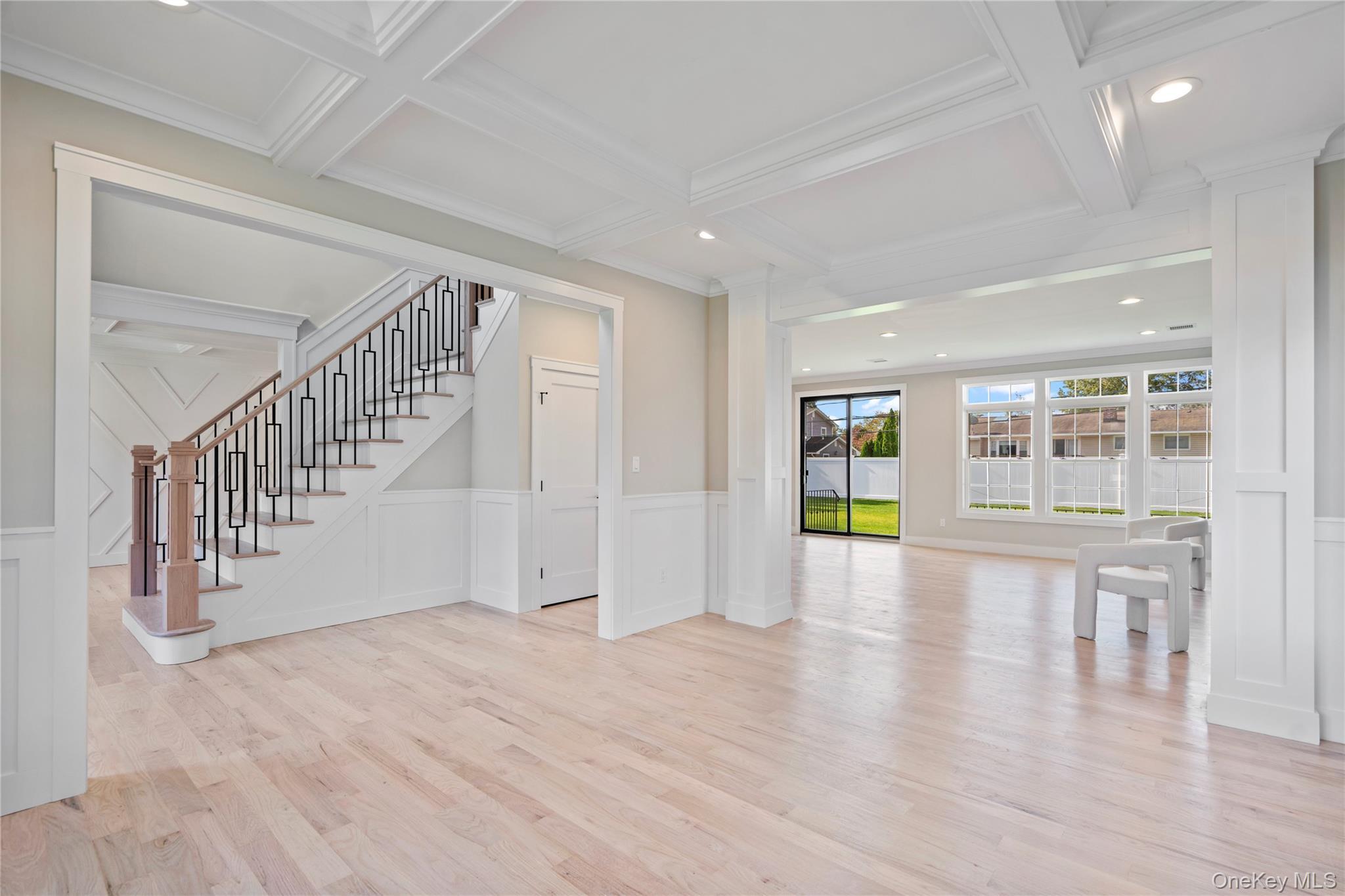 Single Family Westchester Nassau County, NY 11753, MLS-894303-6