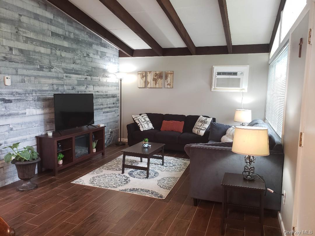 Single Family Donenfeld Sullivan County, NY 12786, MLS-894333-6