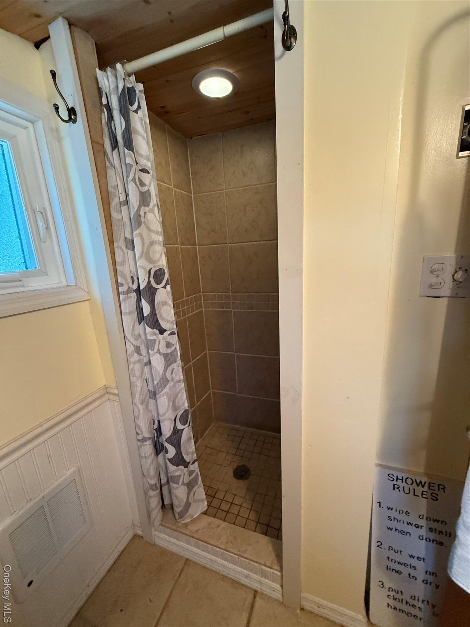 Single Family Woodcliff  Suffolk County, NY 11933, MLS-894337-19