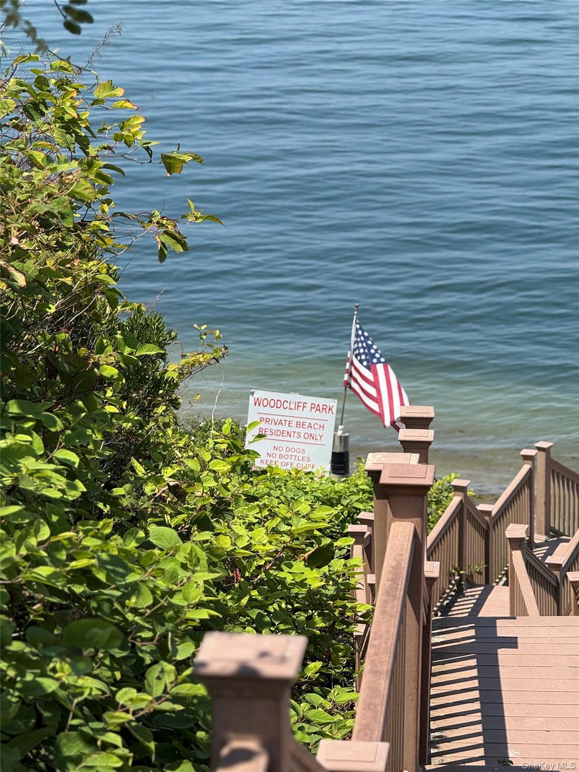 Single Family Woodcliff  Suffolk County, NY 11933, MLS-894337-41