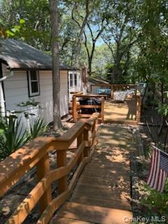 Single Family Woodcliff  Suffolk County, NY 11933, MLS-894337-8