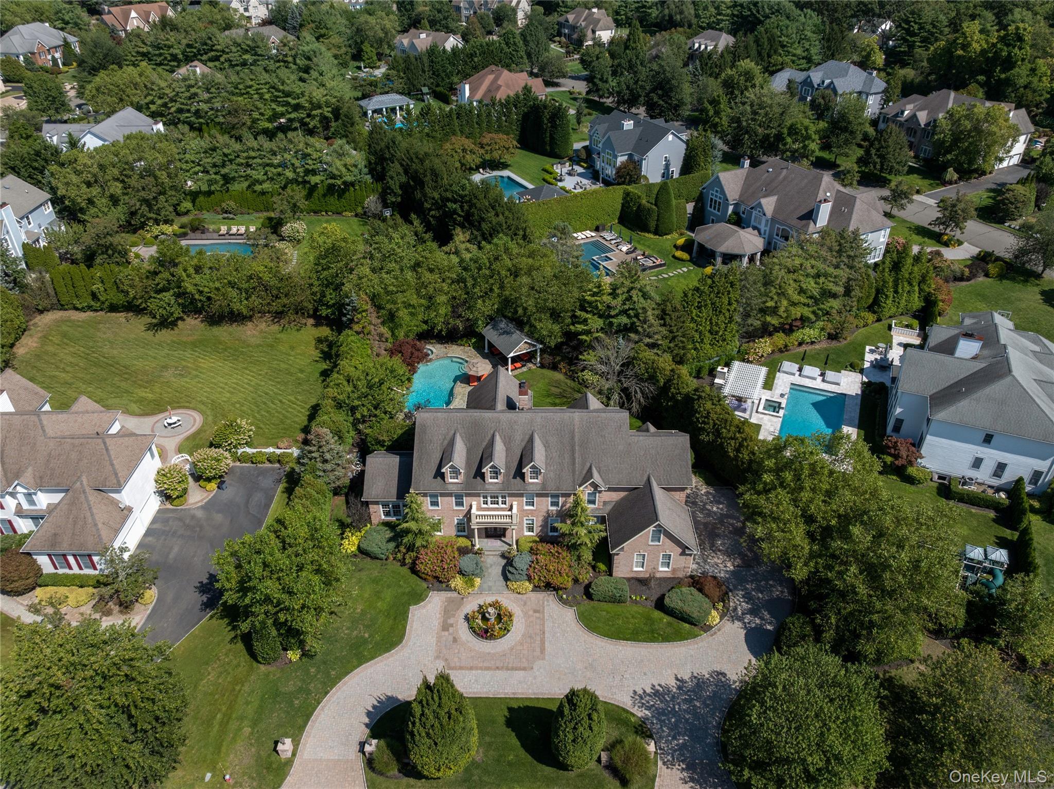 Single Family Legends Suffolk County, NY 11747, MLS-894338-2