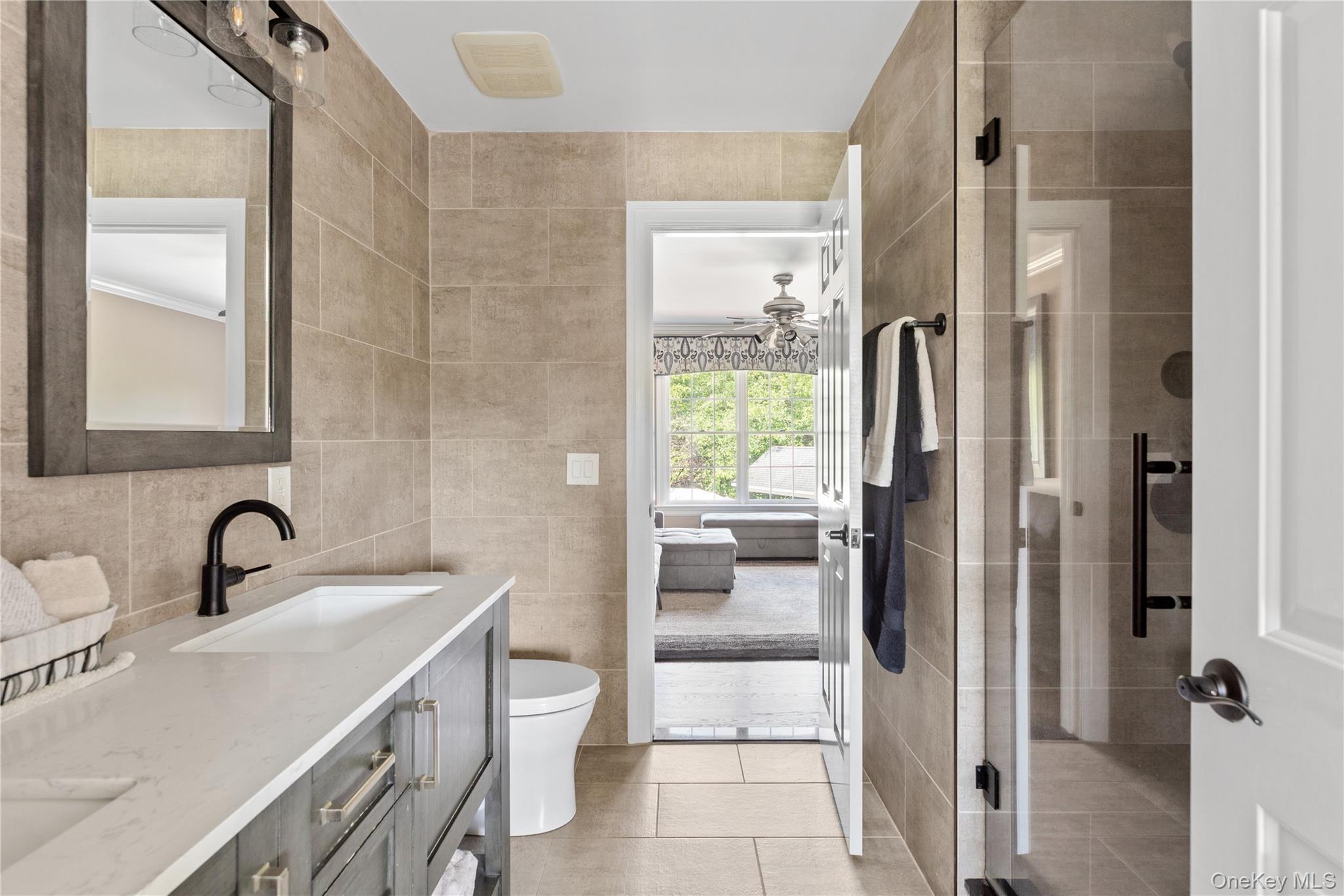 Single Family Legends Suffolk County, NY 11747, MLS-894338-32