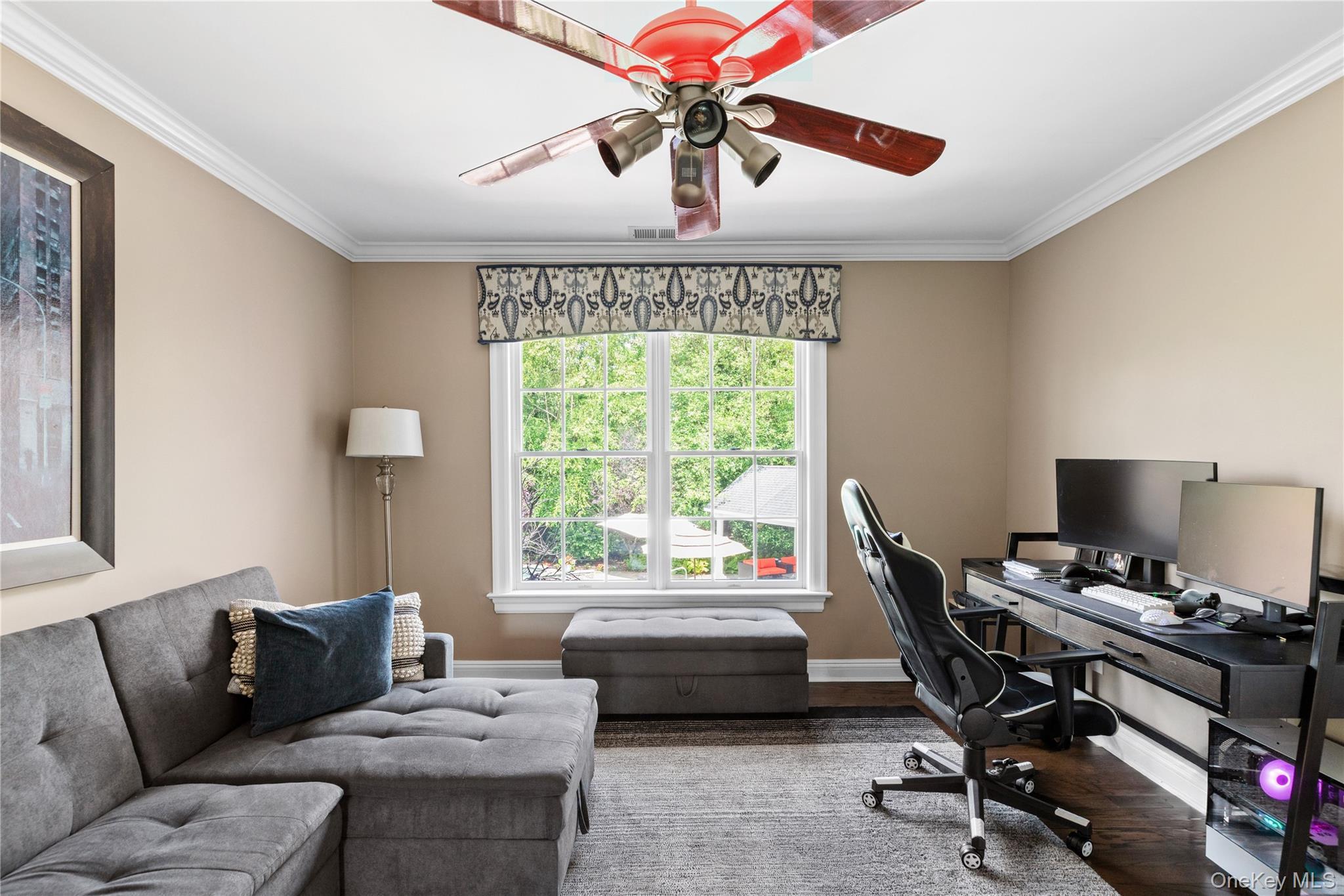 Single Family Legends Suffolk County, NY 11747, MLS-894338-33