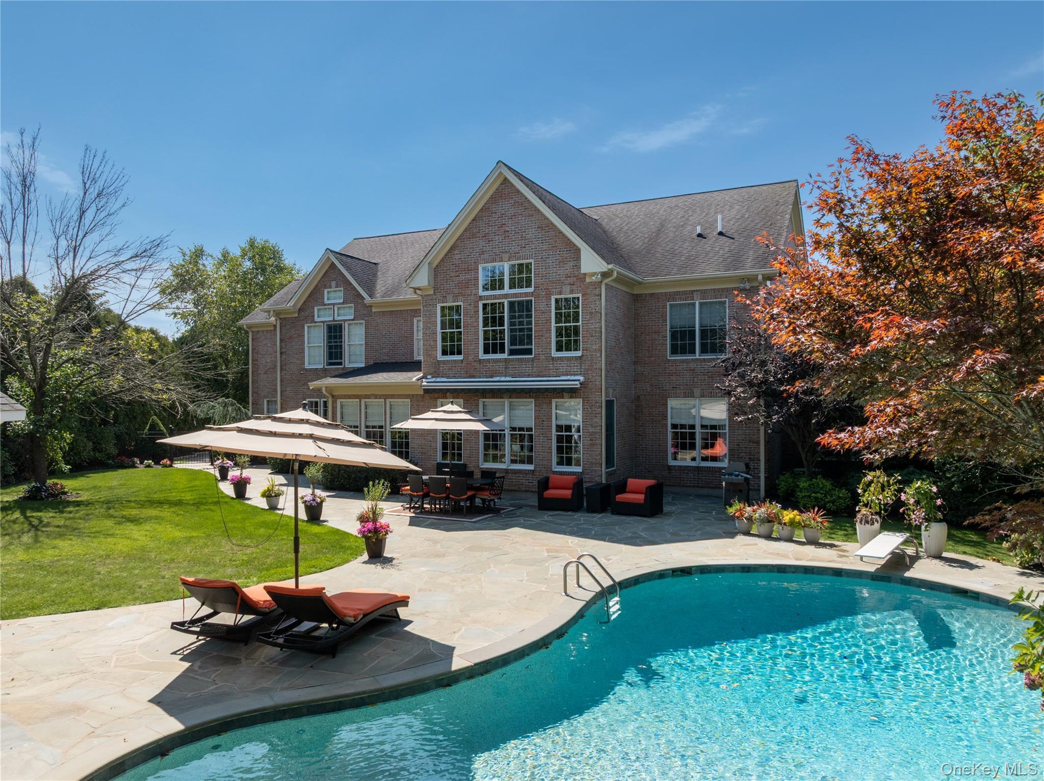 Single Family Legends Suffolk County, NY 11747, MLS-894338-44