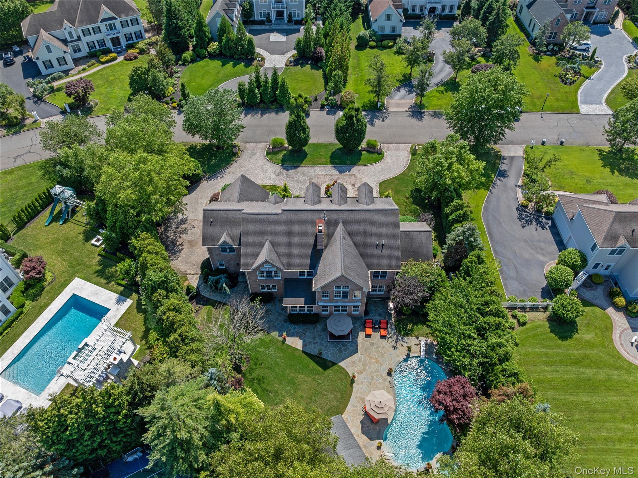 Single Family Legends Suffolk County, NY 11747, MLS-894338-6