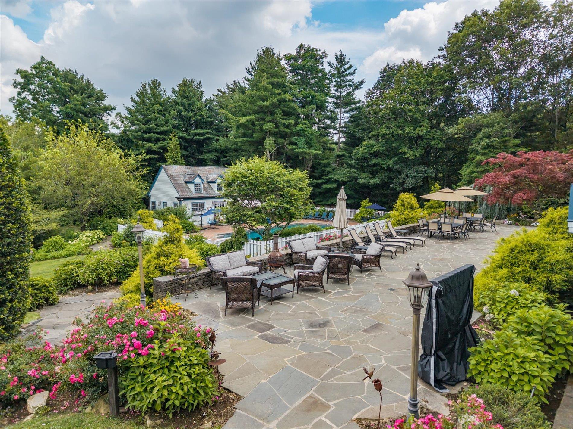 Single Family Clock Tower Nassau County, NY 11568, MLS-894364-35