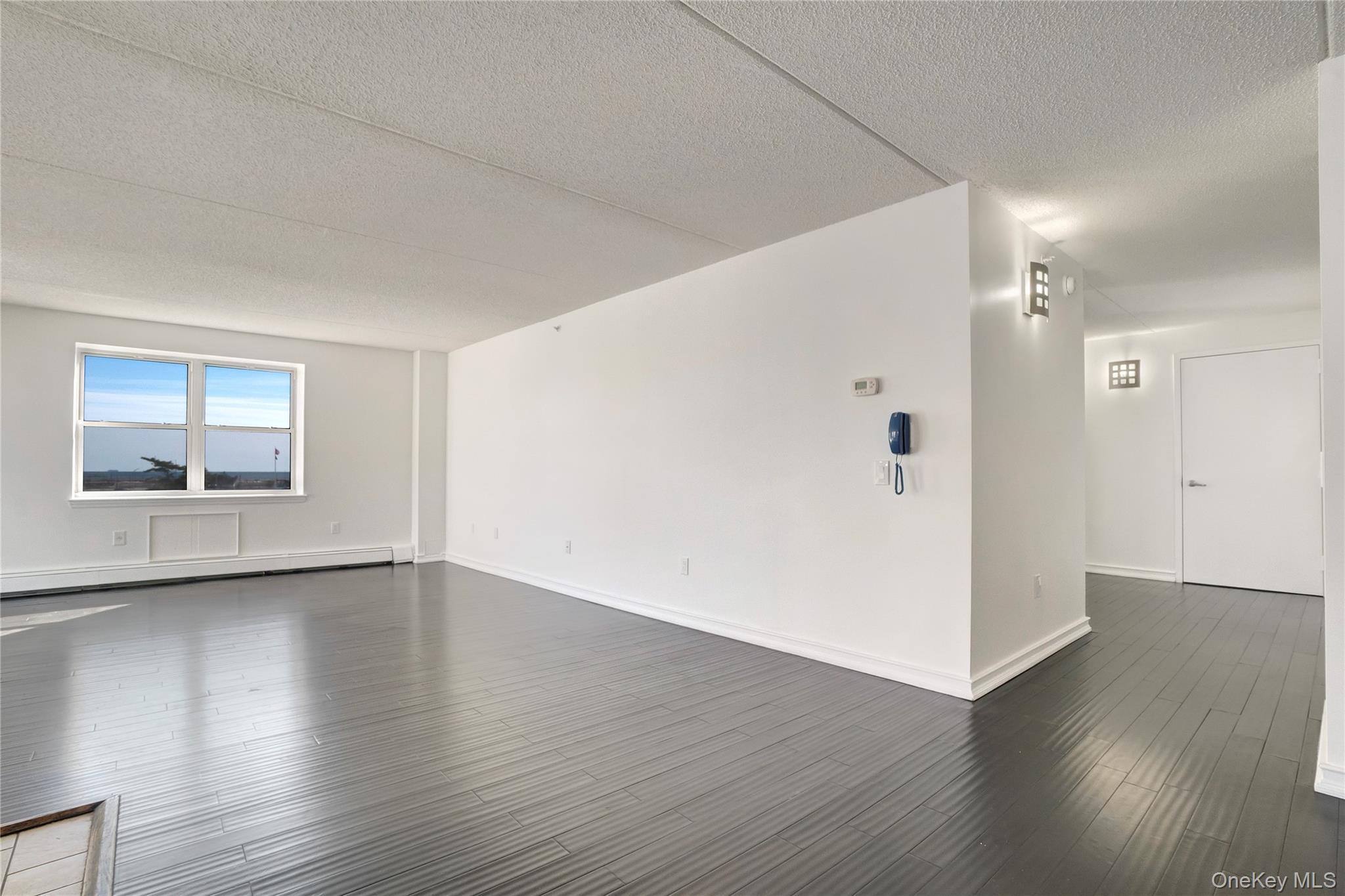 Condo Rockaway Beach  Queens, NY 11693, MLS-894365-13
