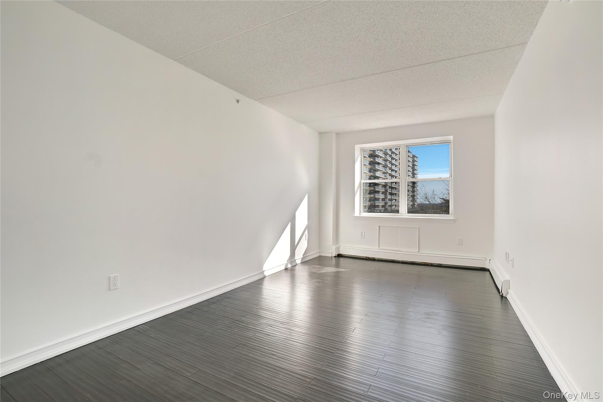 Condo Rockaway Beach  Queens, NY 11693, MLS-894365-16