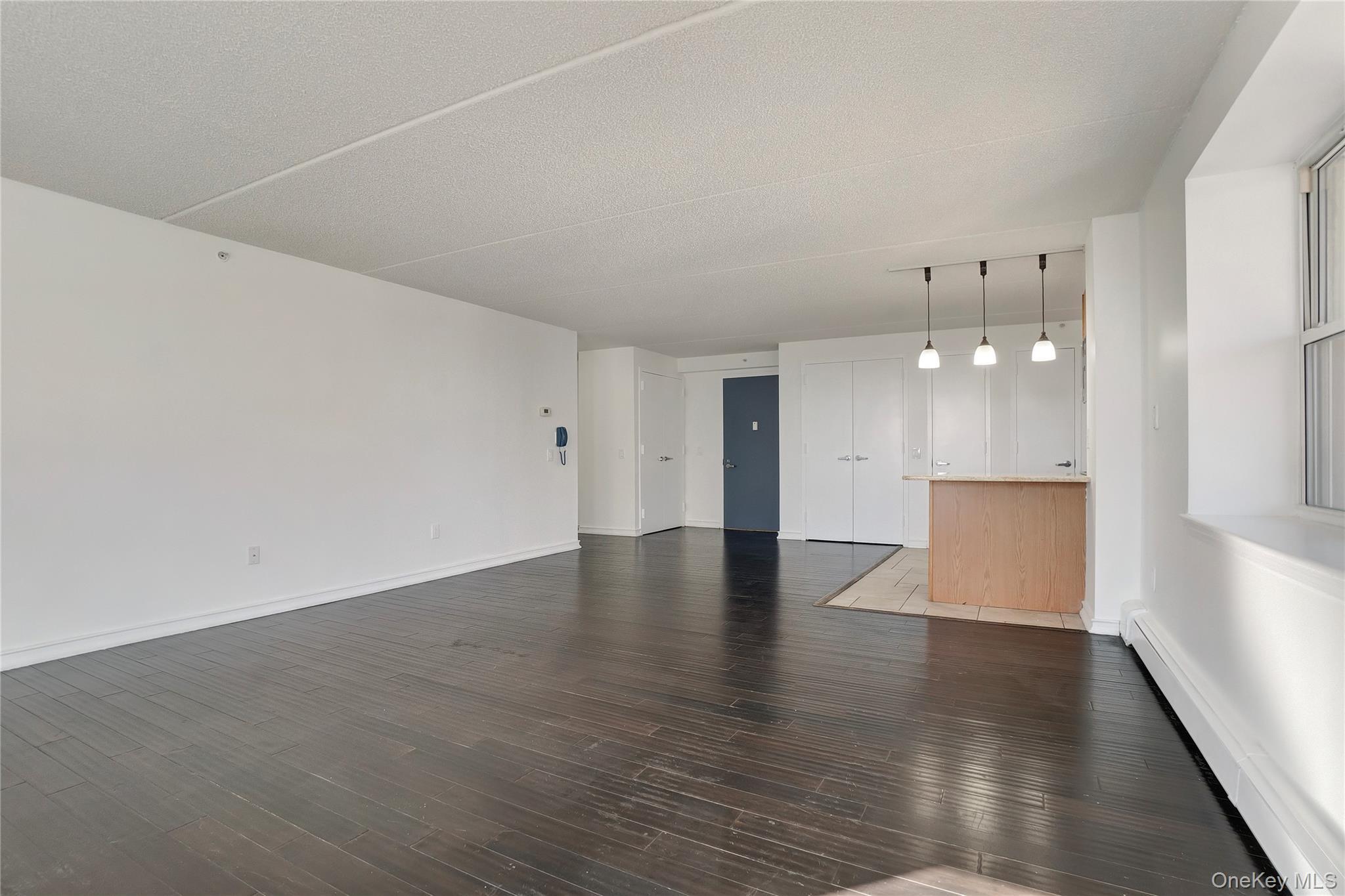 Condo Rockaway Beach  Queens, NY 11693, MLS-894365-7