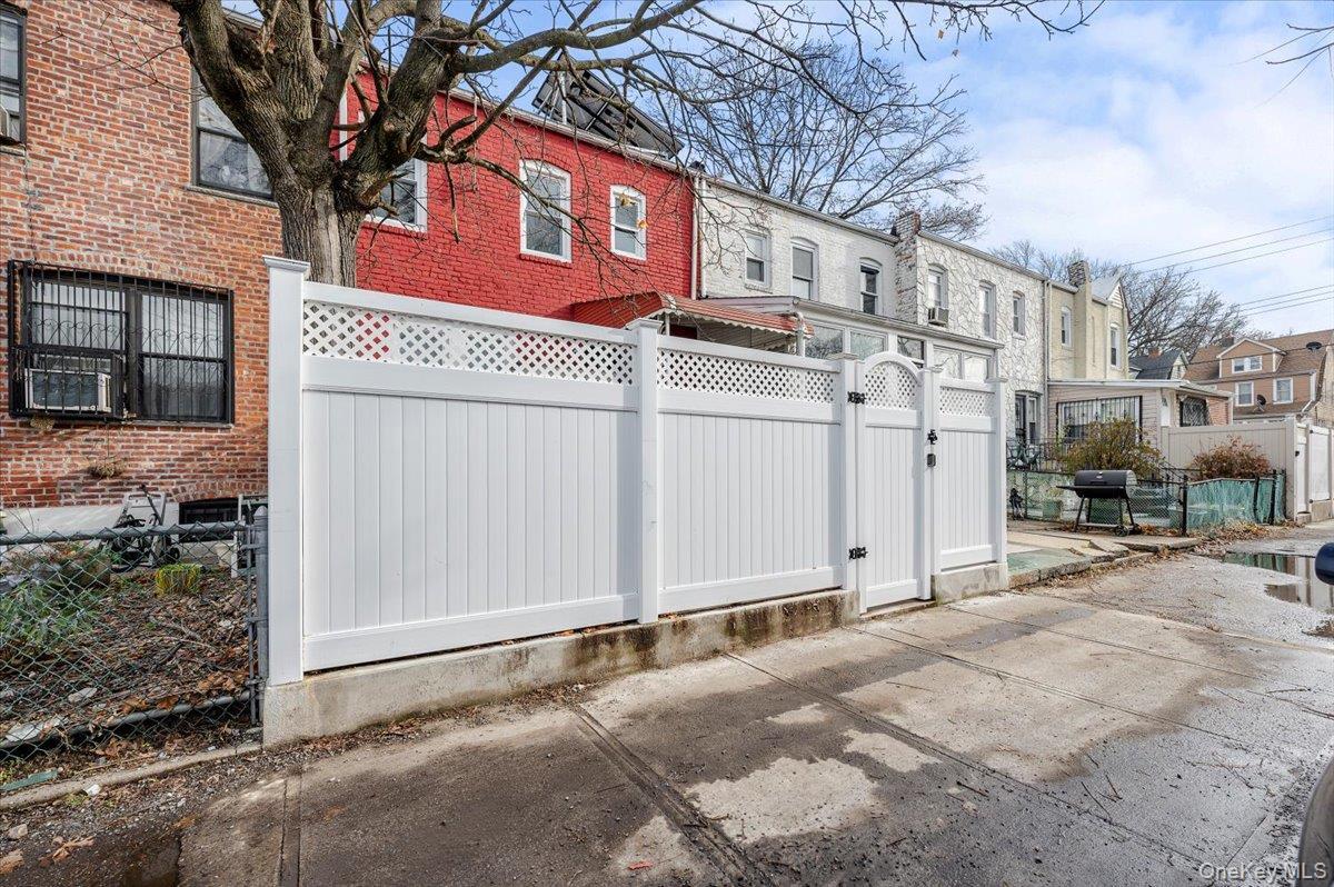 Single Family 198th  Queens, NY 11412, MLS-894372-17