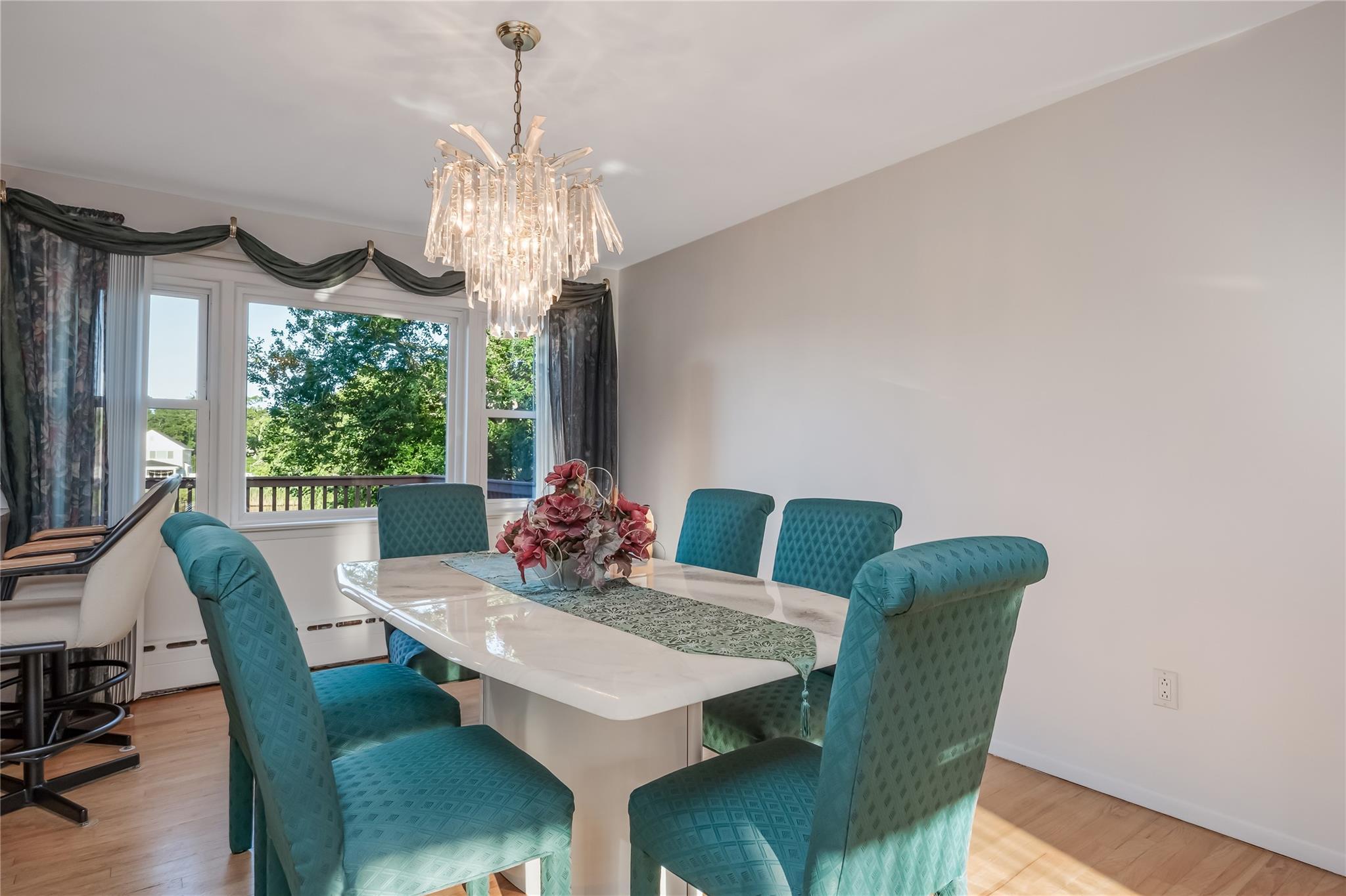 Single Family Cedar  Suffolk County, NY 11751, MLS-894403-10