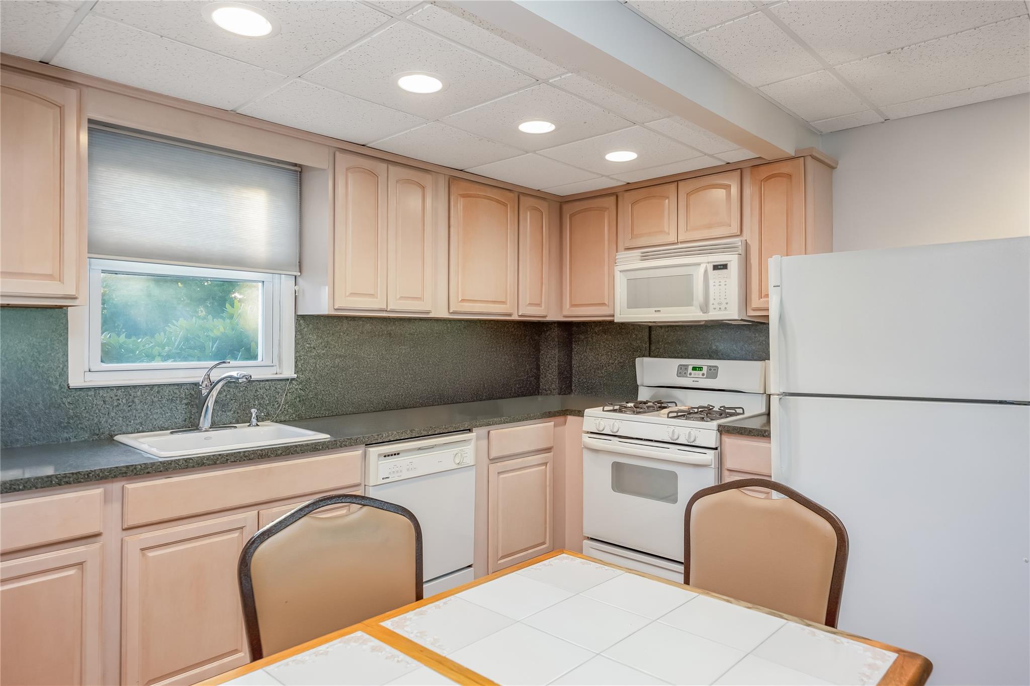 Single Family Cedar  Suffolk County, NY 11751, MLS-894403-18