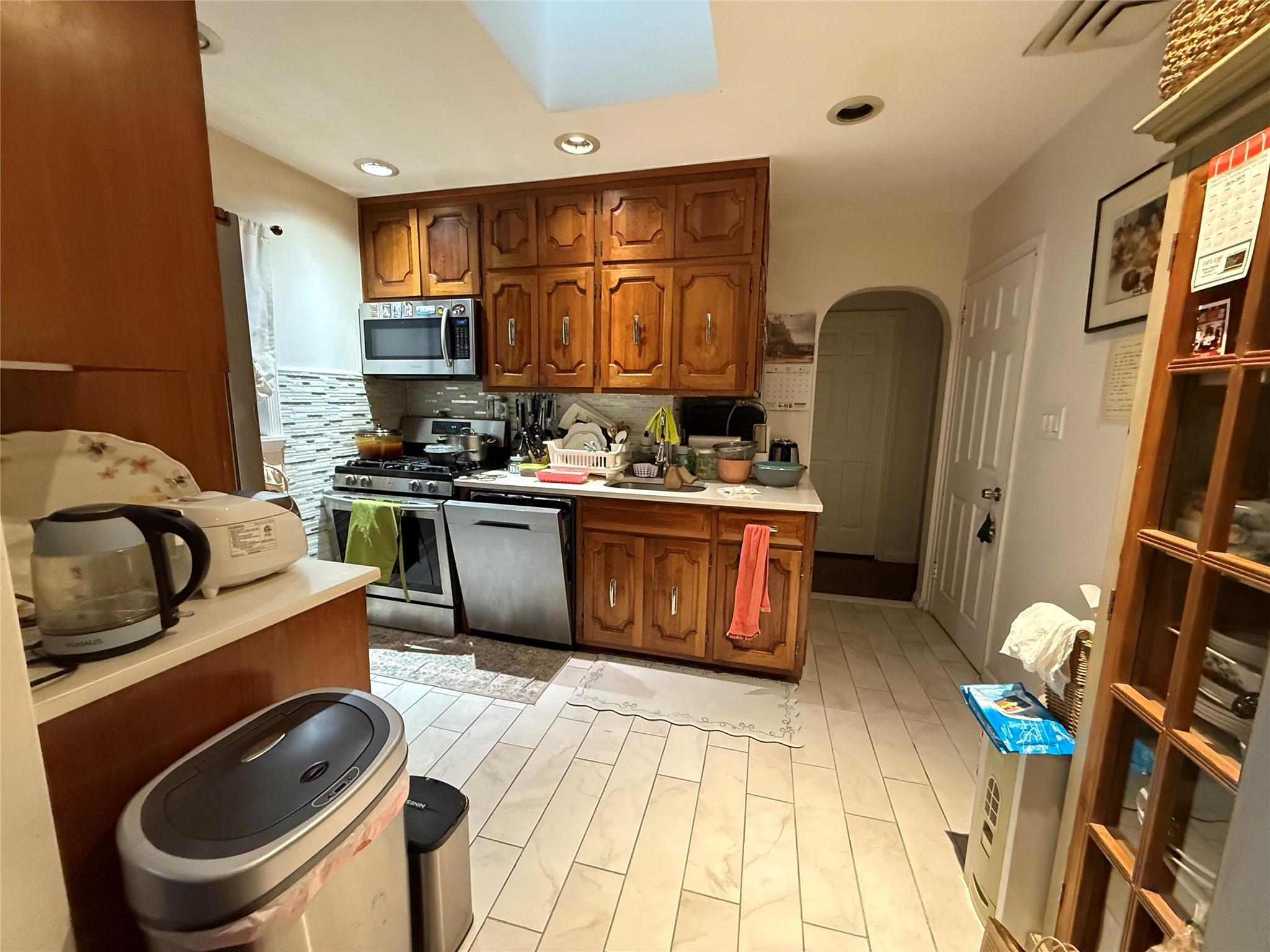 Single Family 215 Queens, NY 11364, MLS-894423-3