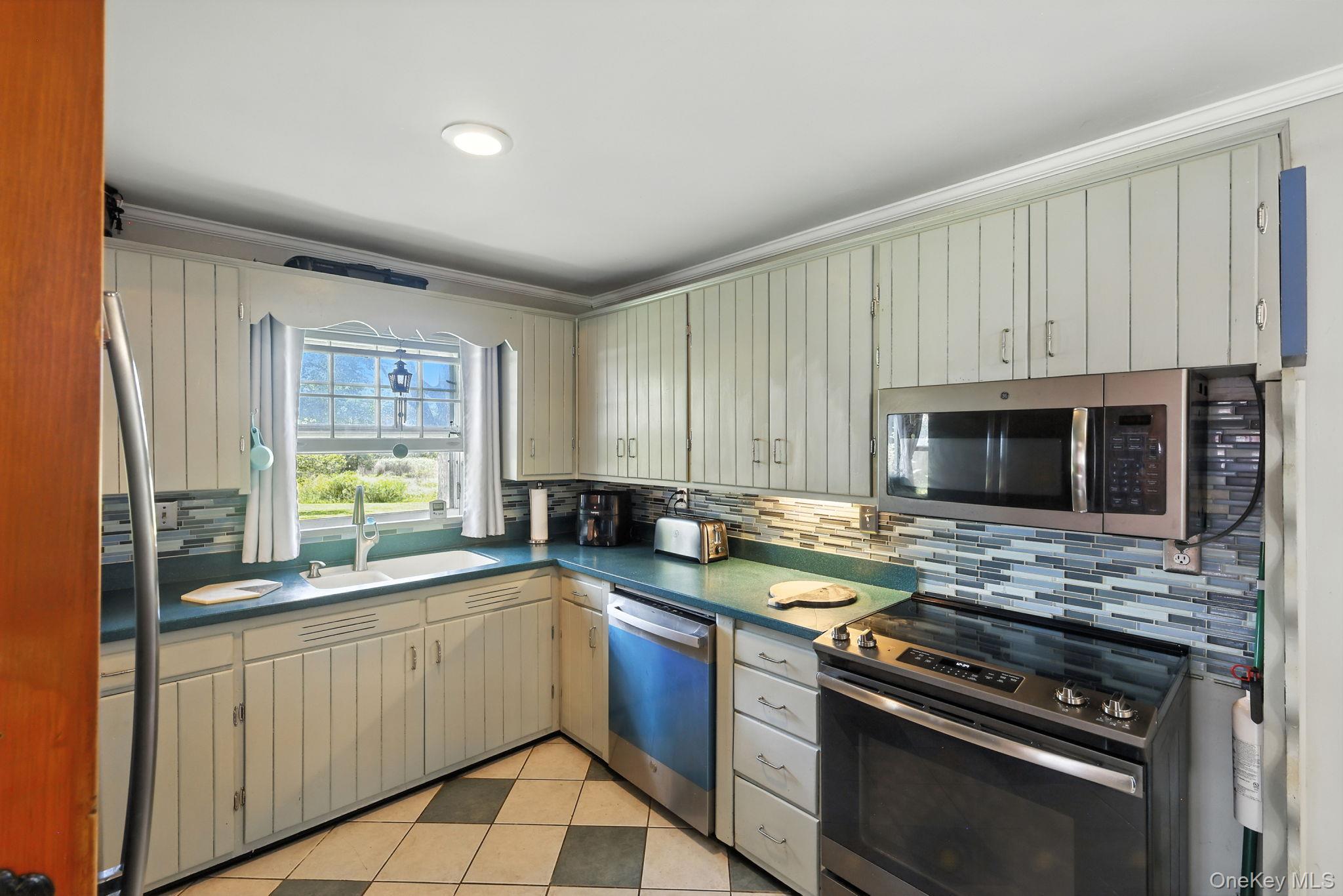 Single Family Ulster Landing  Ulster County, NY 12477, MLS-894459-16