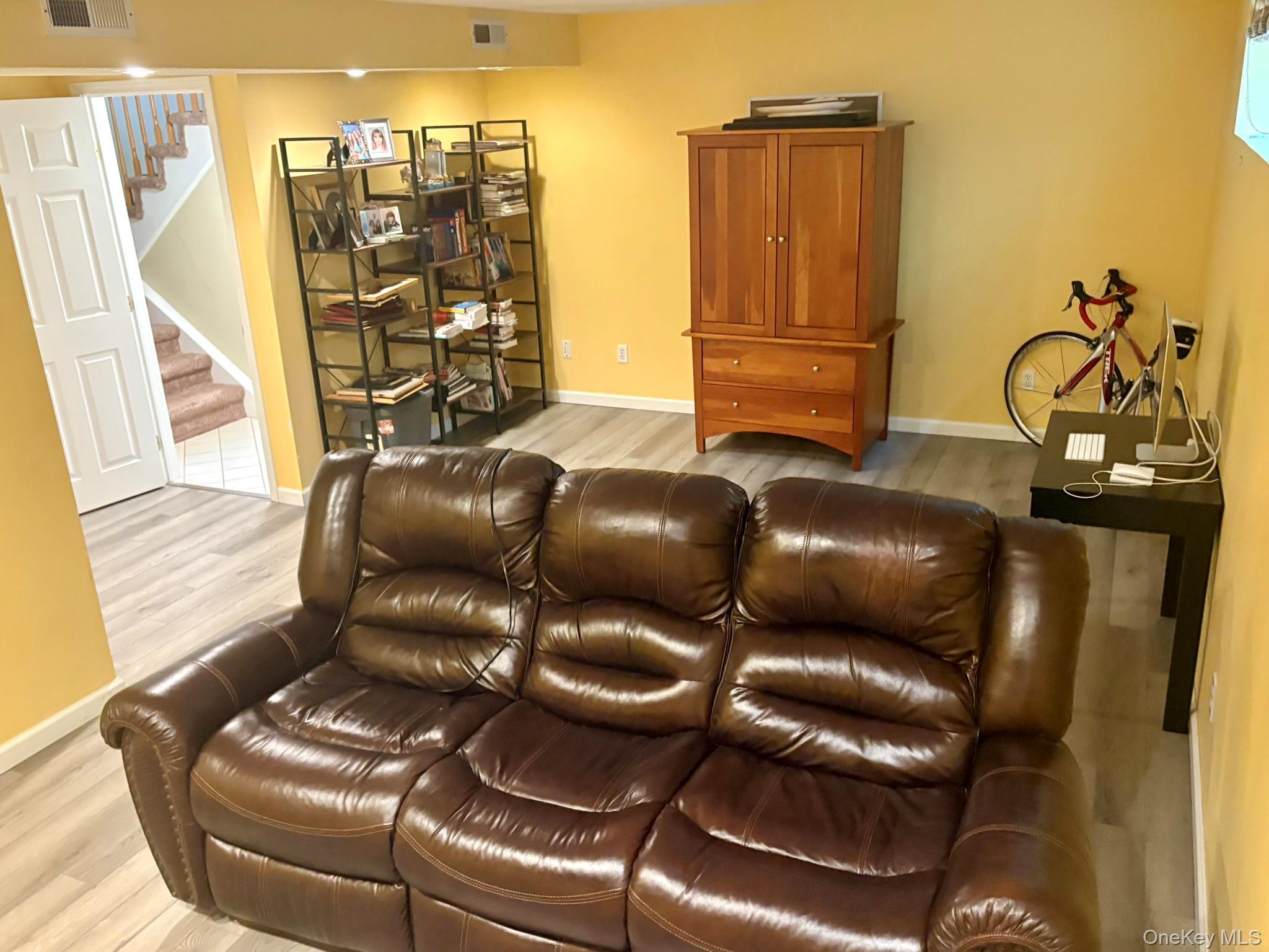 Single Family Isis  Orange County, NY 12550, MLS-894483-23