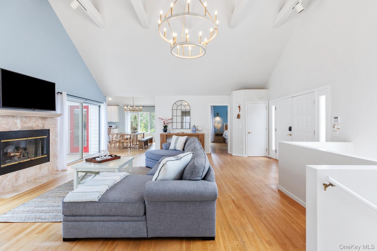 Single Family Douglas  Suffolk County, NY 11946, MLS-894485-11