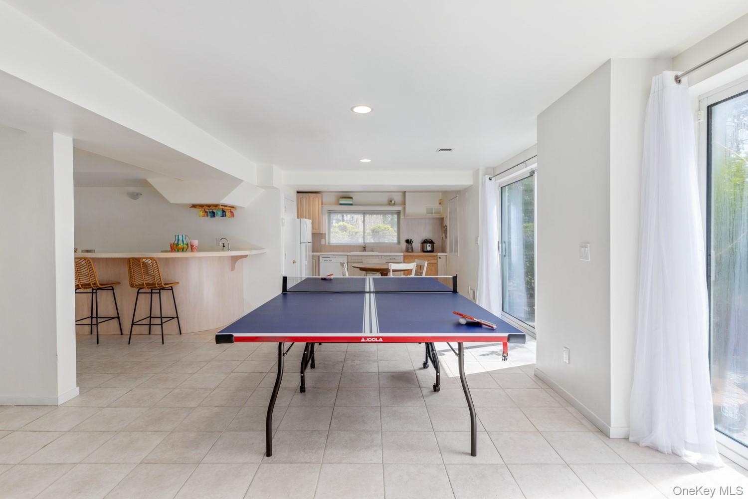 Single Family Douglas  Suffolk County, NY 11946, MLS-894485-32