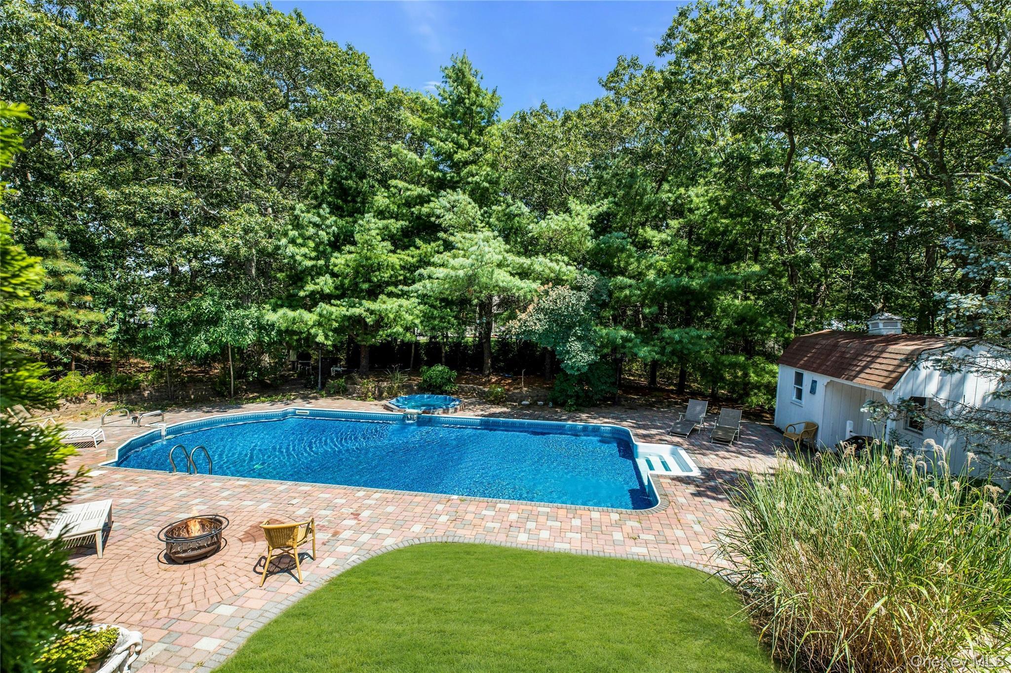 Single Family Douglas  Suffolk County, NY 11946, MLS-894485-40