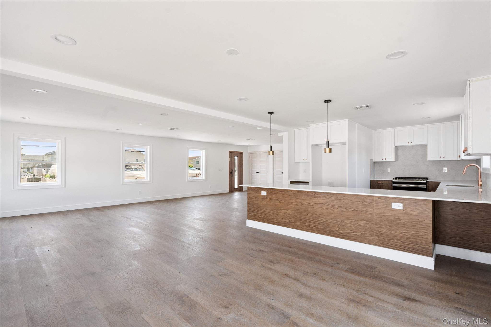 Single Family 9th  Suffolk County, NY 11757, MLS-894492-12