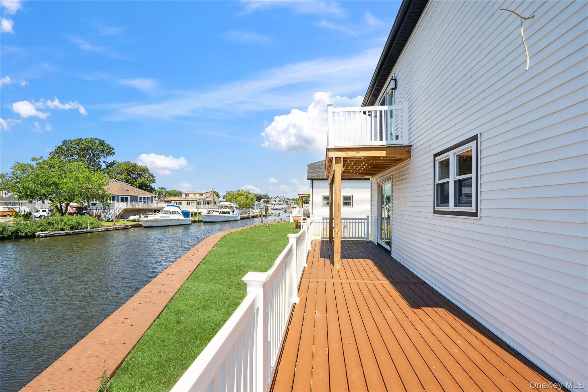 Single Family 9th  Suffolk County, NY 11757, MLS-894492-31