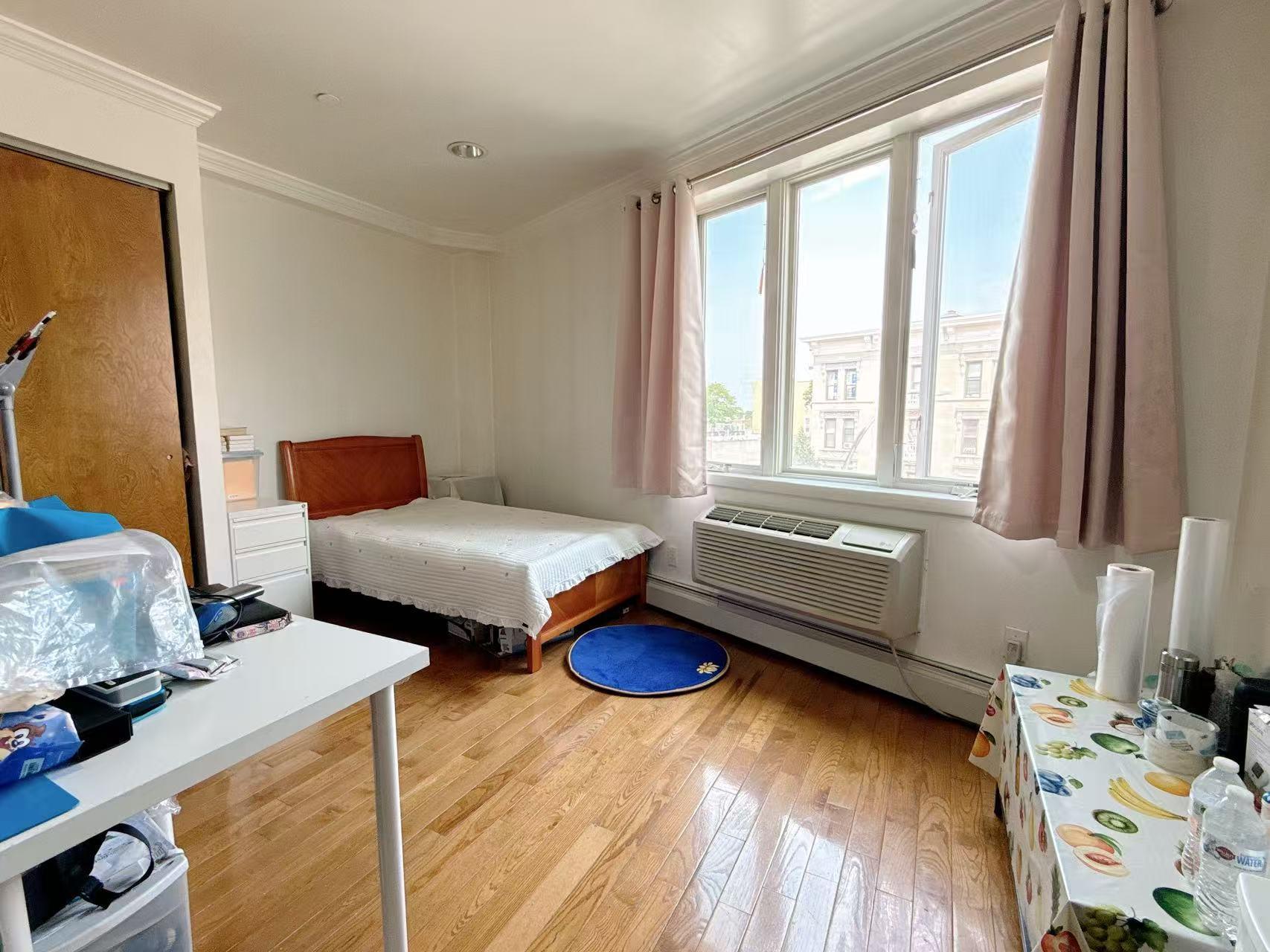 Condo Northern  Queens, NY 11354, MLS-894539-5