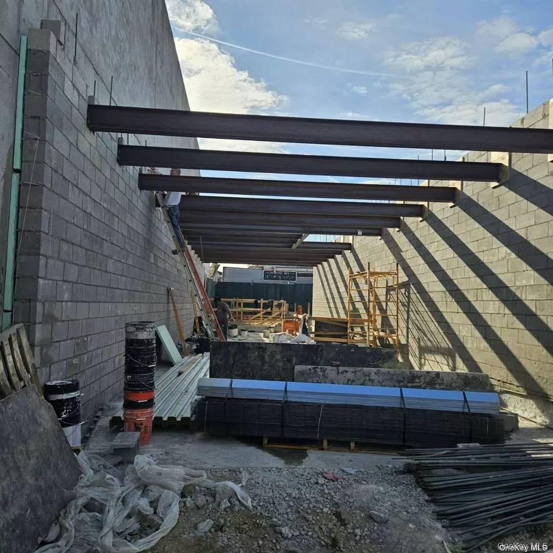 Single Family 12th  Queens, NY 11357, MLS-894562-3