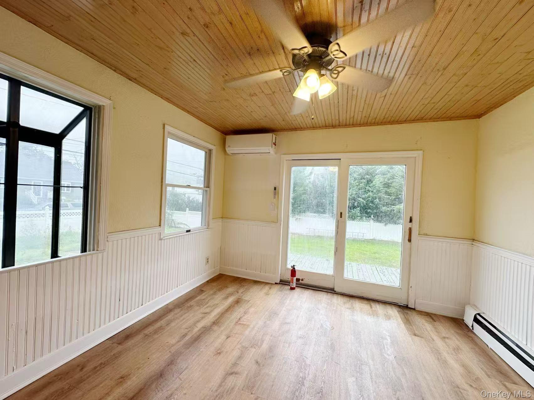 Single Family 29th  Suffolk County, NY 11757, MLS-894586-7