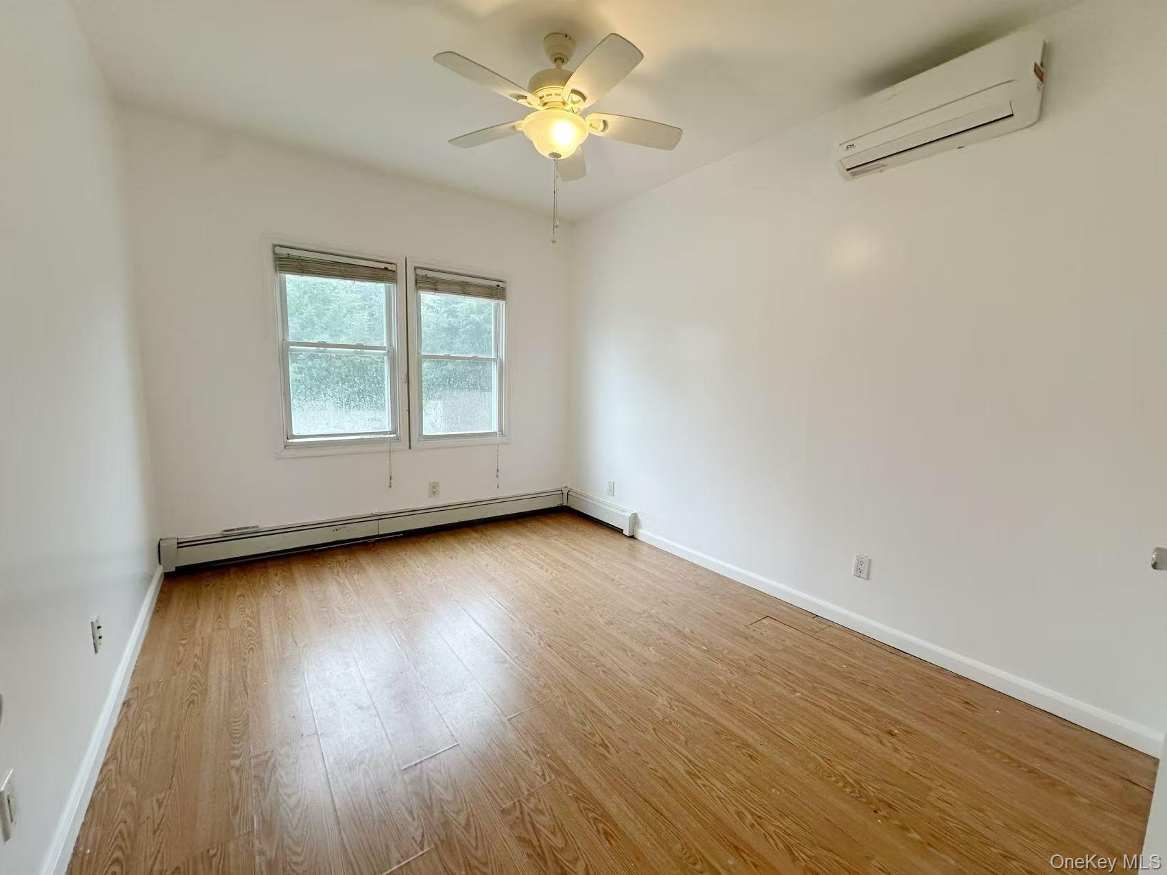 Single Family 29th  Suffolk County, NY 11757, MLS-894586-9