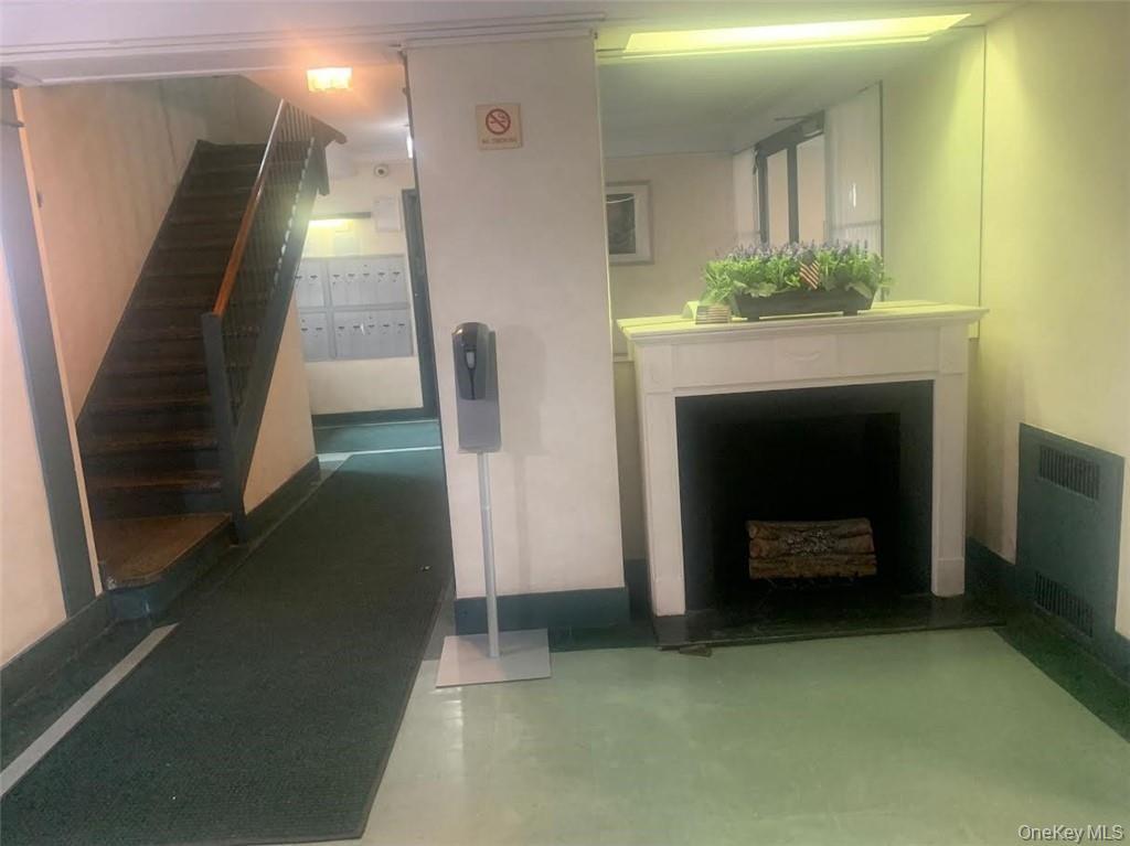 Condo Henry Hudson  Bronx, NY 10463, MLS-894599-7