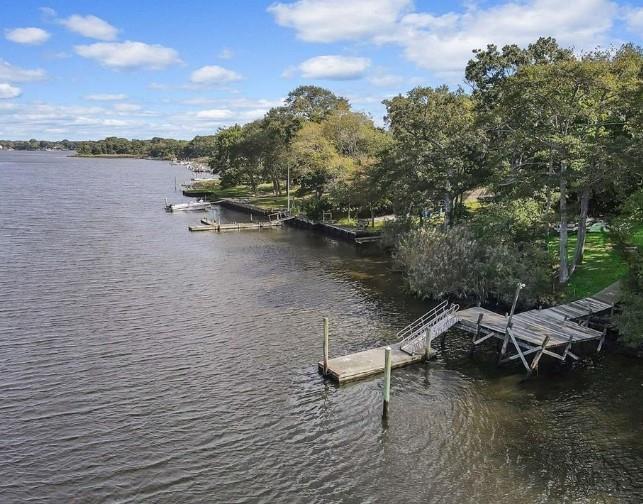 Single Family Riverside Suffolk County, NY 11951, MLS-894643-4