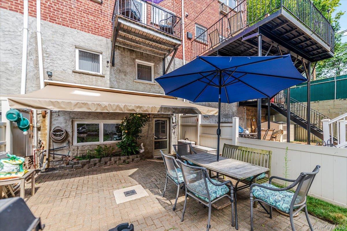 Single Family Vincent  Bronx, NY 10465, MLS-894674-24