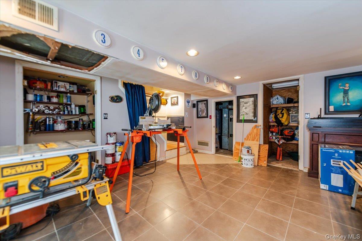 Single Family Vincent  Bronx, NY 10465, MLS-894674-8