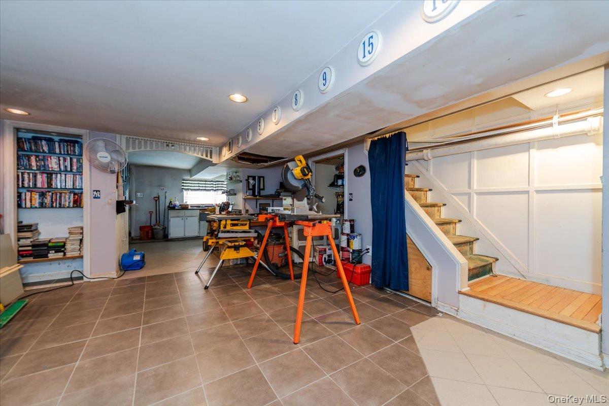 Single Family Vincent  Bronx, NY 10465, MLS-894674-9