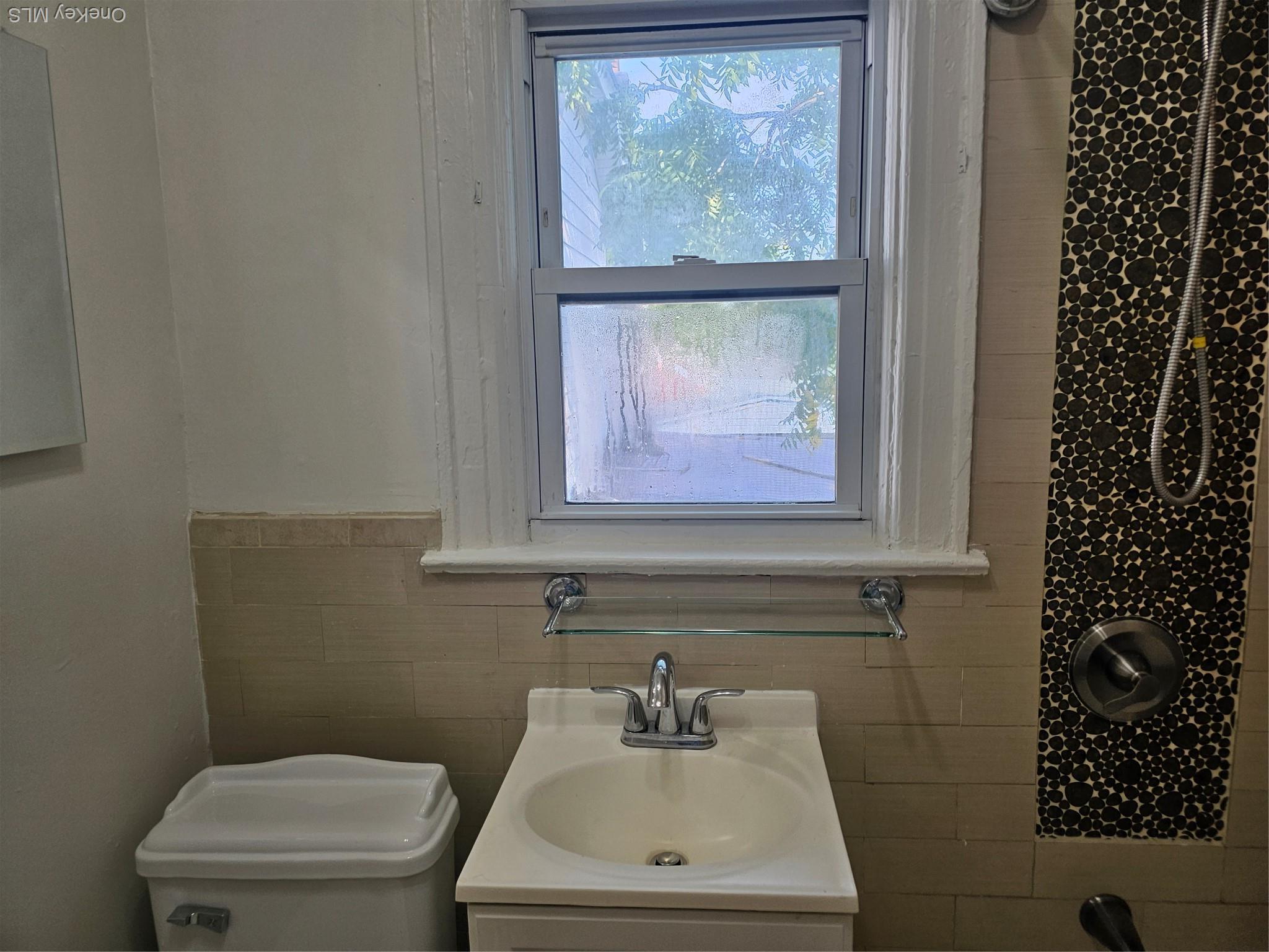 Single Family 141  Queens, NY 11413, MLS-894684-24