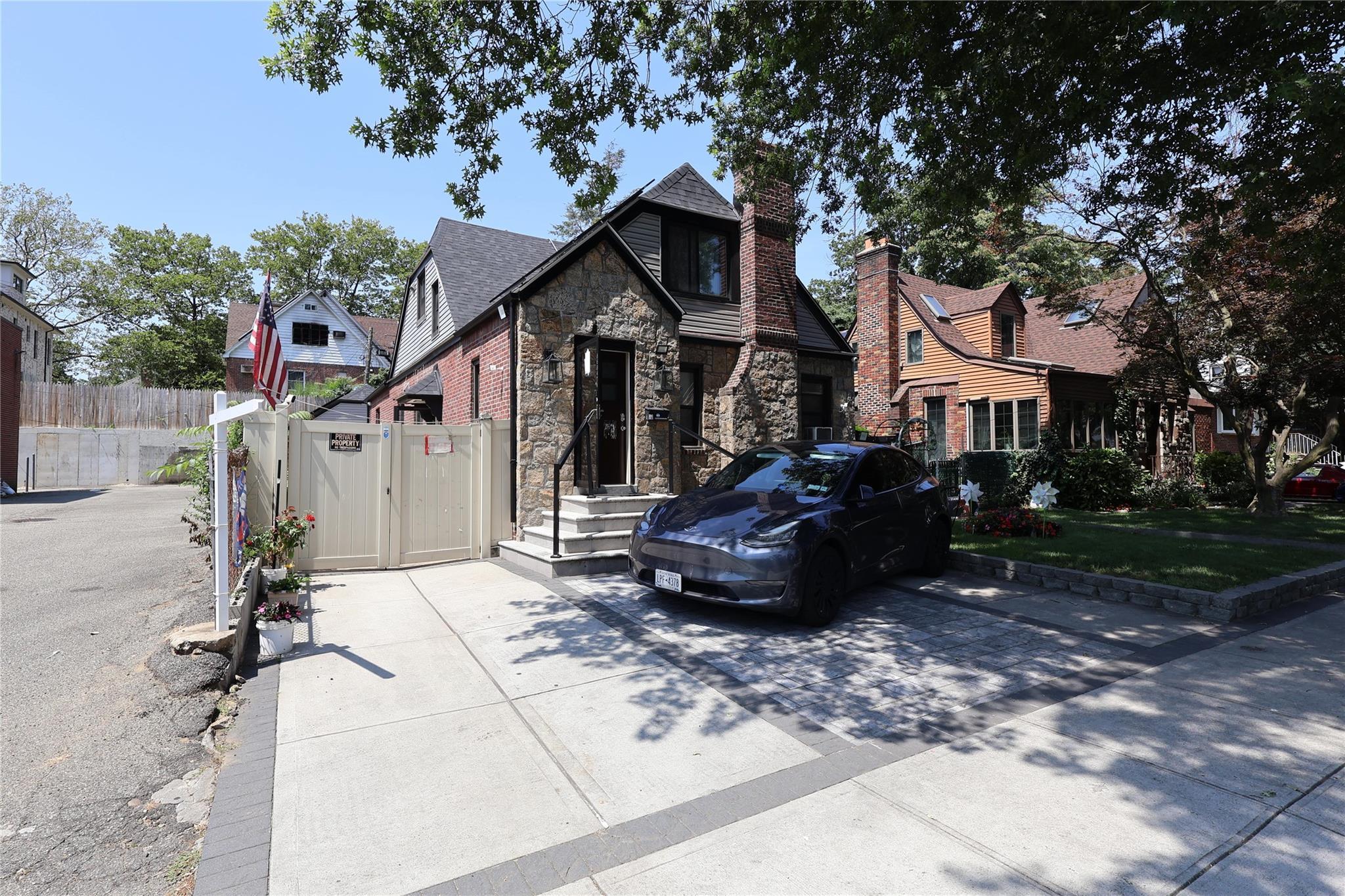 Single Family 188th Queens, NY 11423, MLS-894694-2