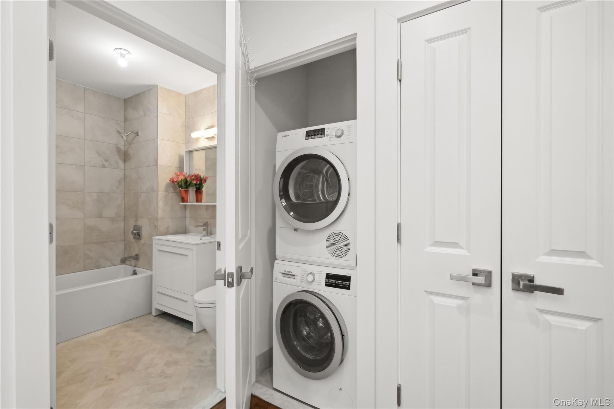 Condo 72nd  Queens, NY 11375, MLS-894716-9