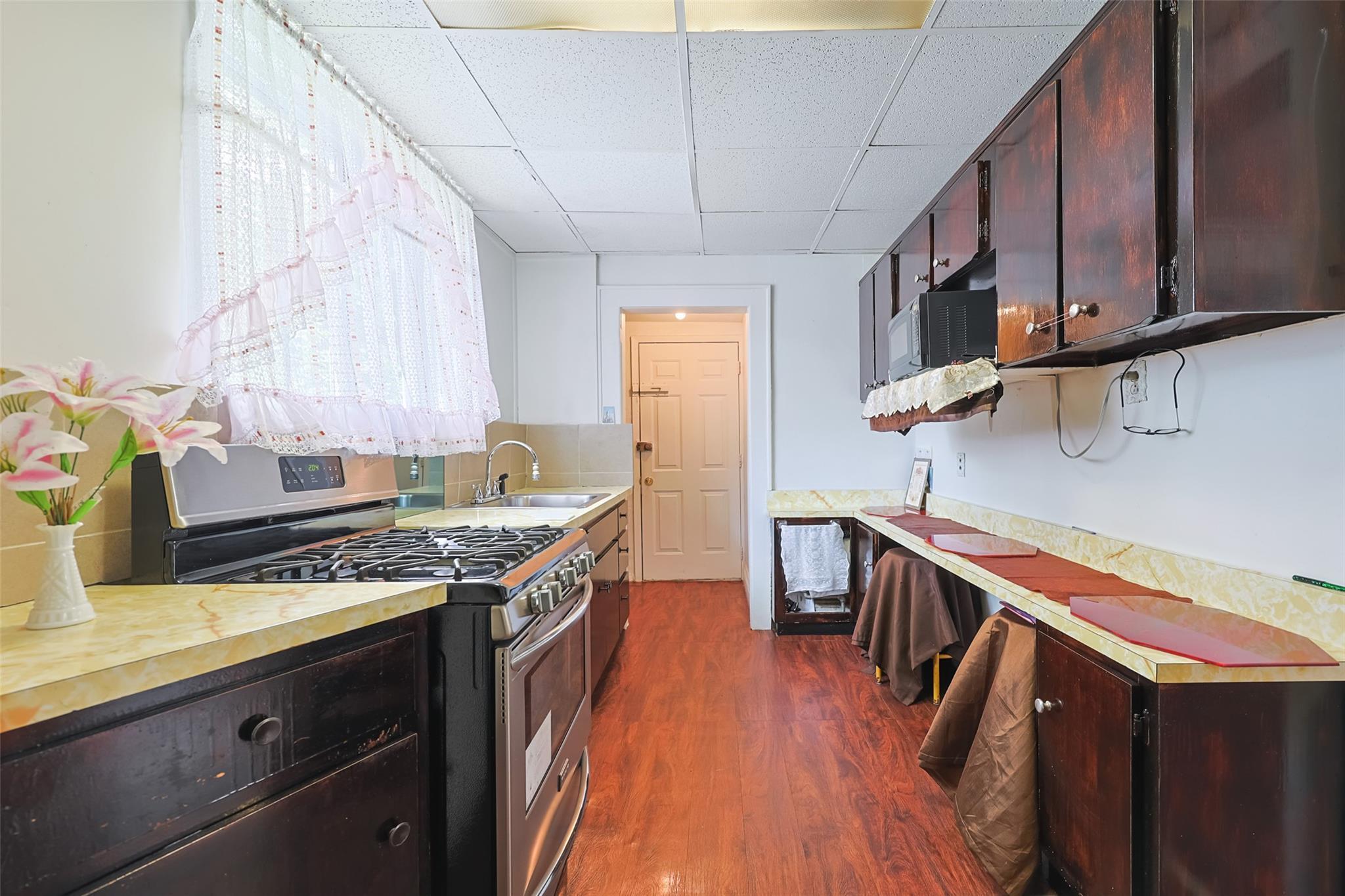 Single Family Mclaughlin  Queens, NY 11423, MLS-894771-16