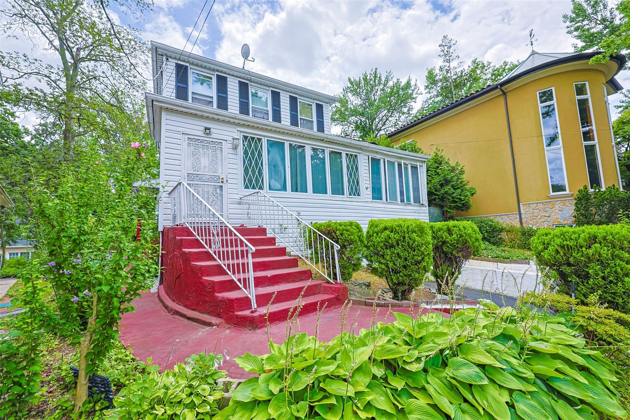 Single Family Mclaughlin  Queens, NY 11423, MLS-894771-3